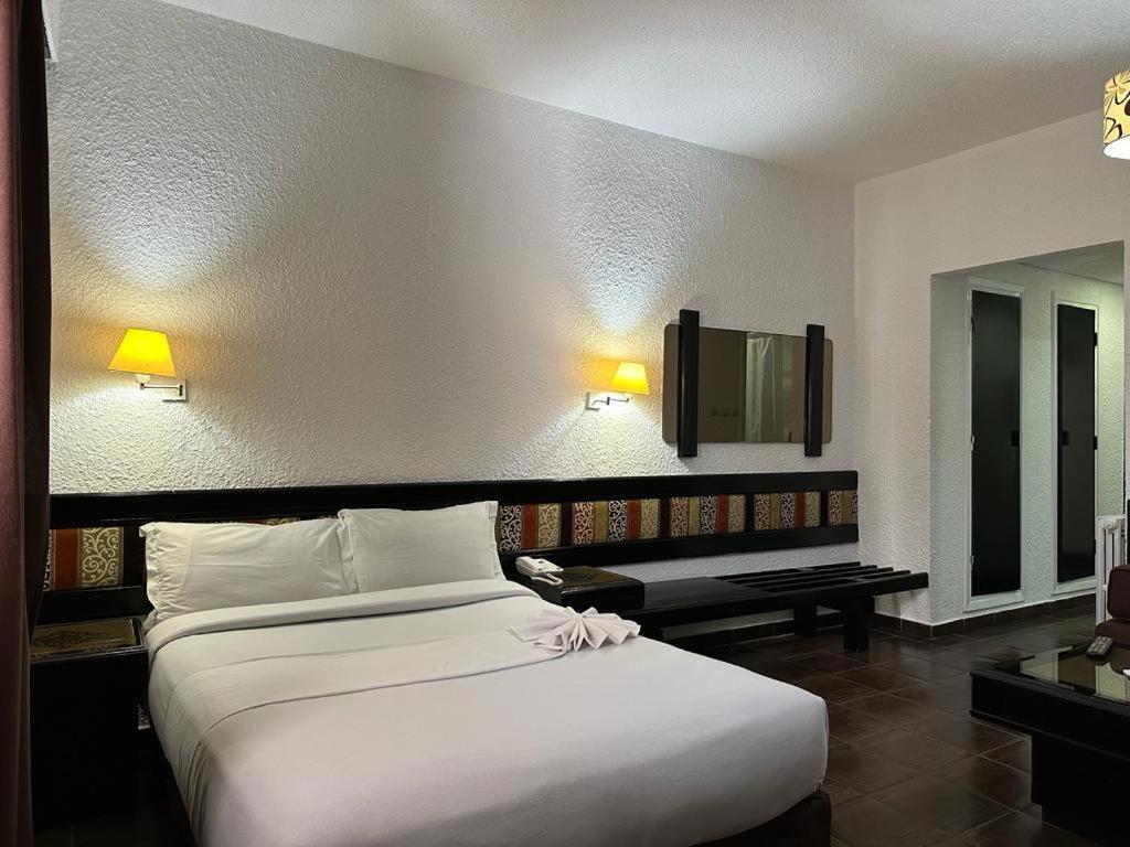 Ourida Urban Hotel Rabat Exteriör bild